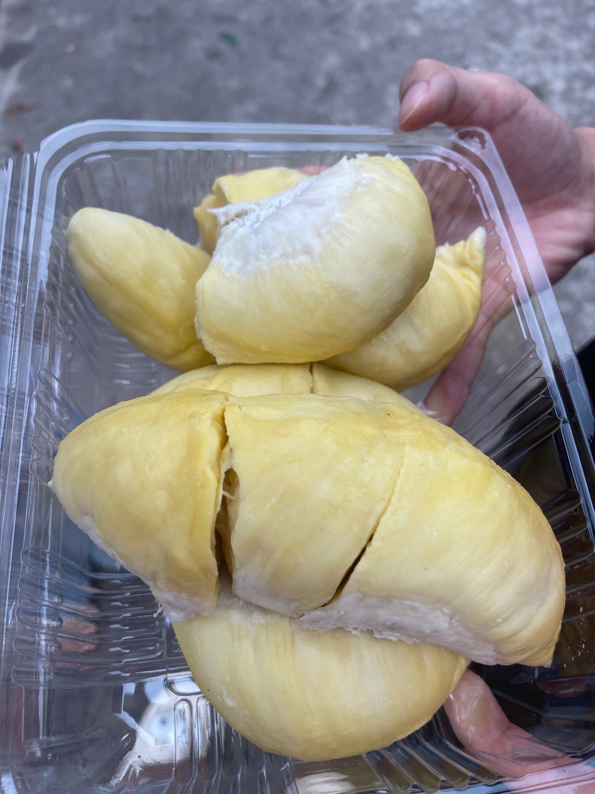 海吉星开的榴莲大家猜猜多少钱