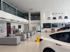 -TESLA 特斯拉(北京后沙峪特斯拉中心)