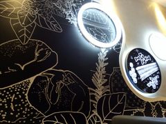-必胜客(武汉欢乐谷店)