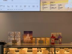 面包甜点陈列柜-喜茶(中山利和新地店)