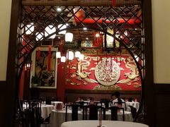 -梅龙镇酒家(南京西路总店)