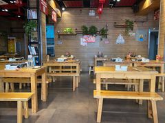大堂-管氏翅吧(护国寺店)