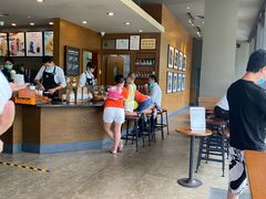 -星巴克臻选(深圳龙华红山天虹店)