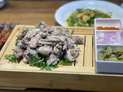 -俭寨大盘鸡·手抓肉·烧烤新疆菜(乌苏路店)