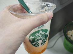 -星巴克臻选(盐城金鹰聚龙湖店)