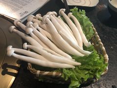 海鲜菇-湊湊火锅·茶憩(新中关购物中心店)