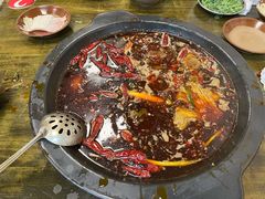 -黄潇洒老火锅(九眼桥宏济巷店)