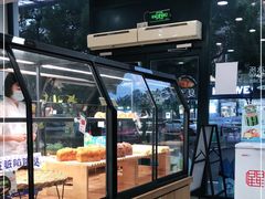 面包甜点陈列柜-仟吉KenGee(五里牌店)