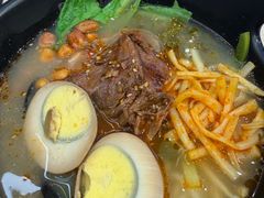 -桂在香知桂林米粉(红博中央公园店)