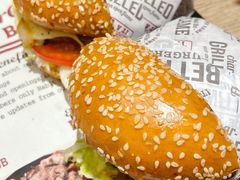 -The Habit Burger Grill 哈比特汉堡(爱琴海店)