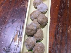 -东巴婆婆云南鱼豆花火锅(大东门店)