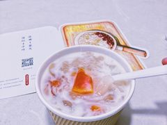 鲜奶雪耳炖木瓜-炖物24章·顺时轻养茶(杭州大厦店)
