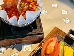 -穹六人间 people 6(岳阳路店)