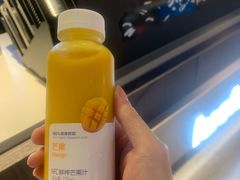 鲜榨芒果汁-瑞幸咖啡(广东外经贸大厦店)