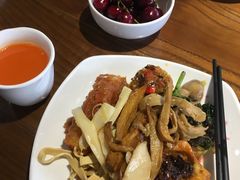 -百荷园蔬食自助餐厅(德辉广场店)