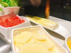 -海底捞火锅鲜切牛肉主题店(长寿路店)