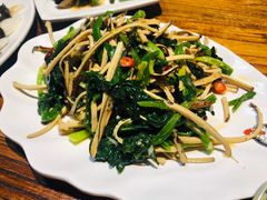 五香干丝拌菠菜-呱呱叫民俗风味主题餐厅(沣峪口店)
