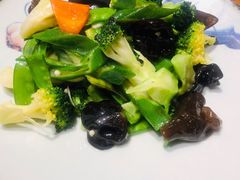 山茶油炒远郊时蔬-顺承小院儿