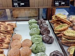 -Dough&Joe团憩(瑞虹天地月亮湾店)