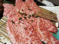 -山川小町·极番烧肉(新地假日广场店)