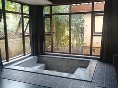中包房-大连金石滩绿发温泉假日酒店