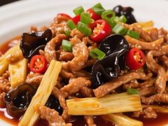 -六泰居·尔滨地标·东北菜(黄河路店)