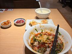 -大师兄·西北小馆(北站缤果空间店)