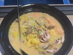-五谷丰登农家院·地道胶东菜·海鲜烧烤(威海店)