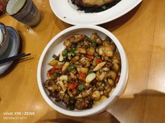 -老板很二(吉大店)