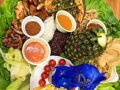 -沐毫傣泐云南菜孔雀宴•手抓饭傣味烧烤(曼听公园店)