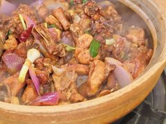 -胡须佬鸡煲四季火锅店(石厦西村直营店)