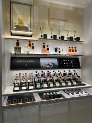 -法国娇兰精品店