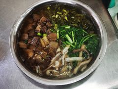 -花溪牛肉粉(八鸽岩店)