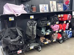 -迪卡侬(西华店)