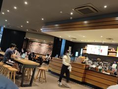 -星巴克臻选(郑州中原万达店)