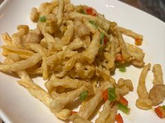 咸蛋黄菌菇-耶里夏丽·新疆菜·28年喀什老馆(田林东路店)