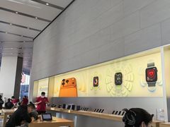 -Apple零售店(华贸购物中心店)