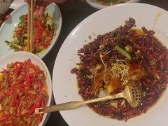 -川流不息·地道川菜·小龙虾(松东路店)