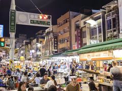 -六合夜市