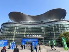 -上海跨国采购会展中心