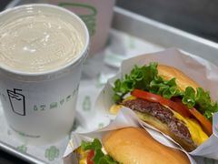 招牌牛肉堡-Shake Shack(西单大悦城店)