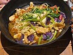 -万记麻辣烫国展总店