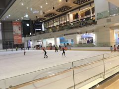 -冰纷万象滑冰场(深圳万象城店)