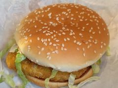 香辣鸡腿堡-麦当劳(国际社区店)