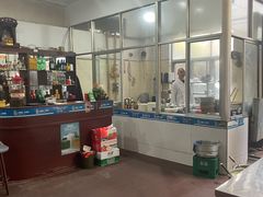 -茅屋大酒店