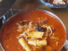 -喇喇排骨火锅·传统韩式脊骨汤(望京西园总店)