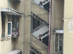 -白象居