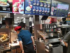 -麦当劳(军博店)