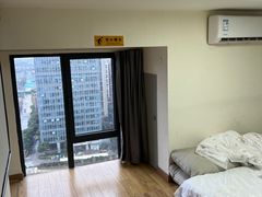 -乐嗨公寓(苏州火车站店)