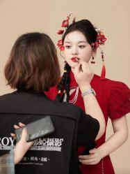 -挪娅婚纱摄影皇家会所